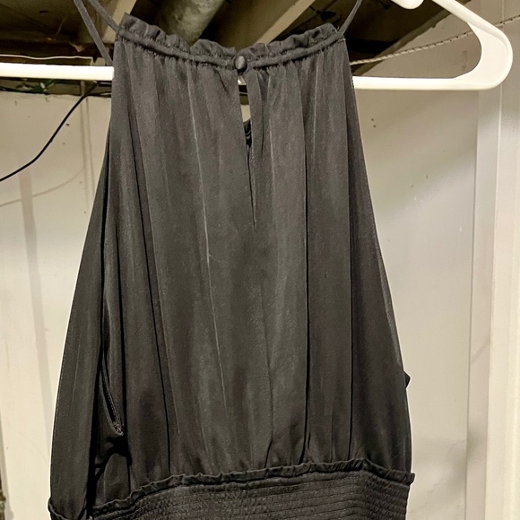 Express barely worn black dressy sleeveless top medium - Picture 1 of 4
